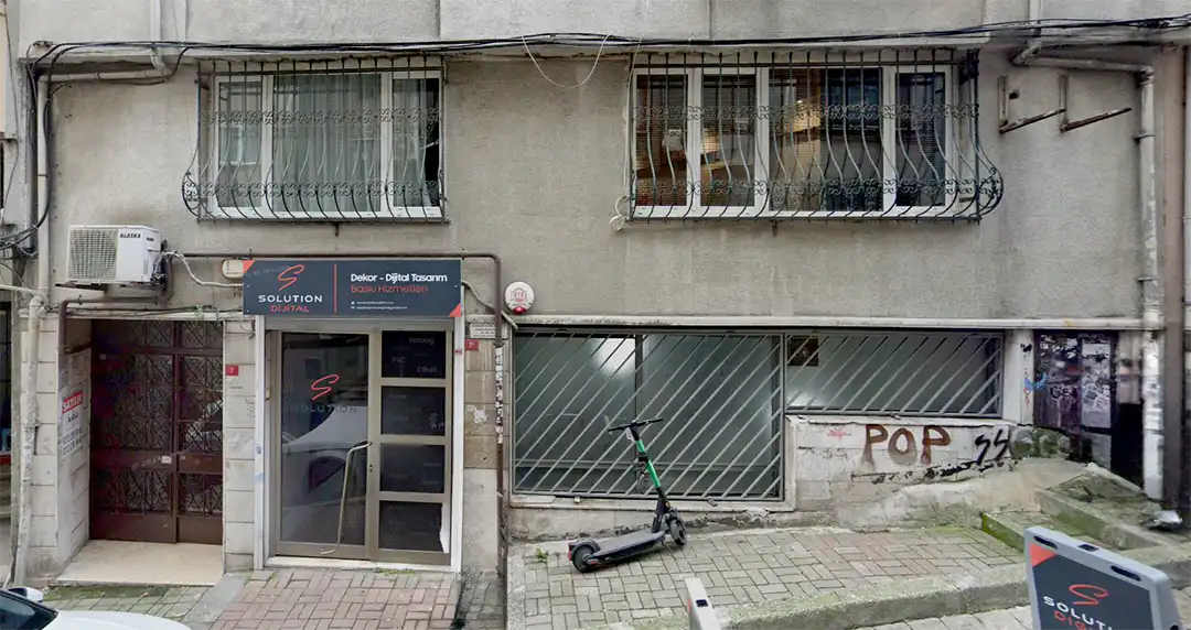 Beşiktaş Nüzhetiye Caddesi Kalıpcı Sokak’ta Satılık Kullanıma Hazır Dükkan