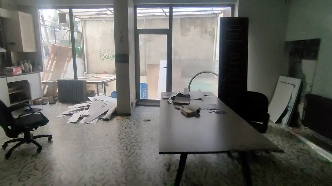 Beşiktaş Nüzhetiye Caddesi Kalıpcı Sokak’ta Satılık Kullanıma Hazır Dükkan