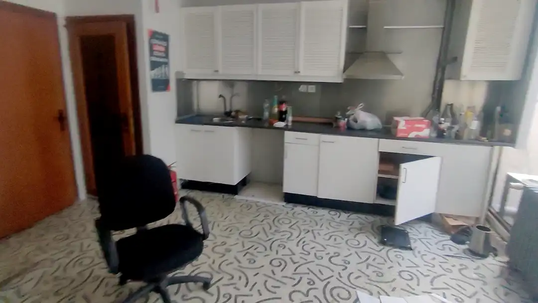 Beşiktaş Nüzhetiye Caddesi Kalıpcı Sokak’ta Satılık Kullanıma Hazır Dükkan